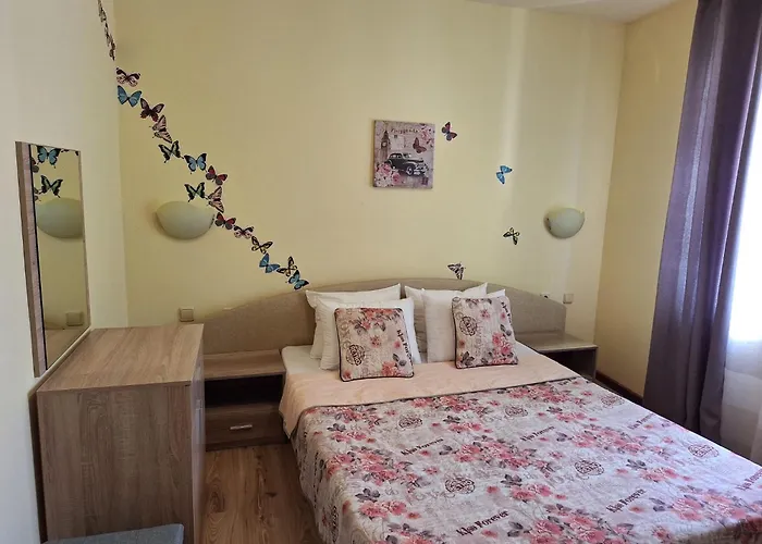 Guest Rooms Flirt